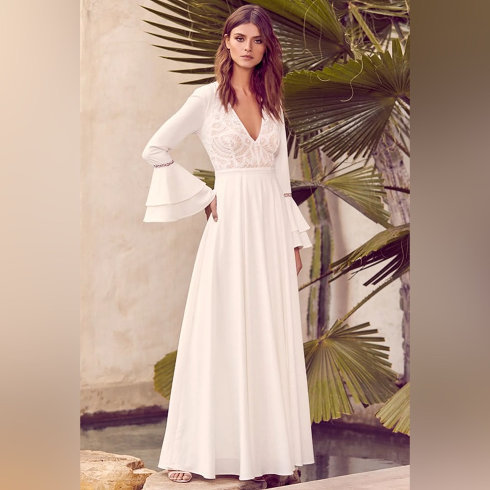 Lulu’s Plunge Neck Boho Maxi Dress